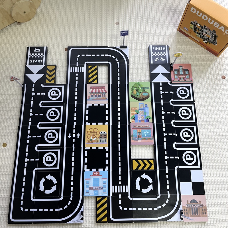DUDUBAO Magnetic City Road 98 piese – traseu auto pe folie magnetica